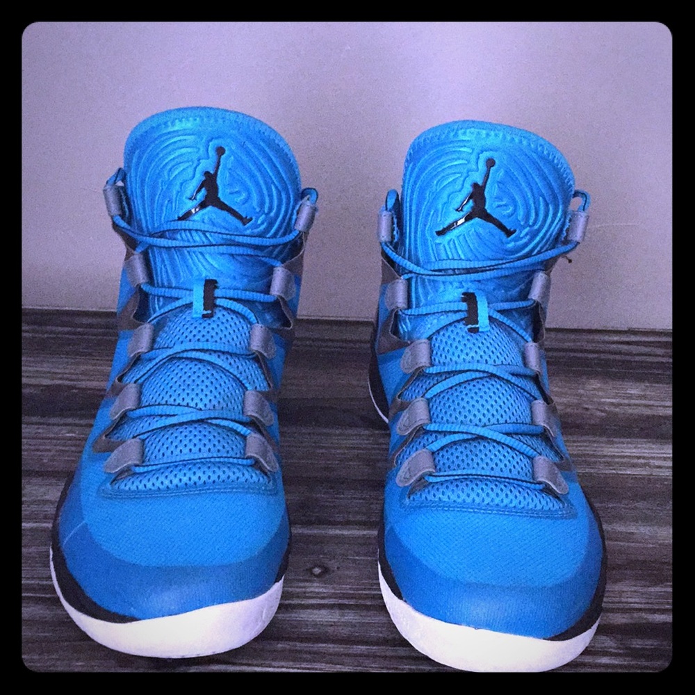 Air Jordan XX8 Mid